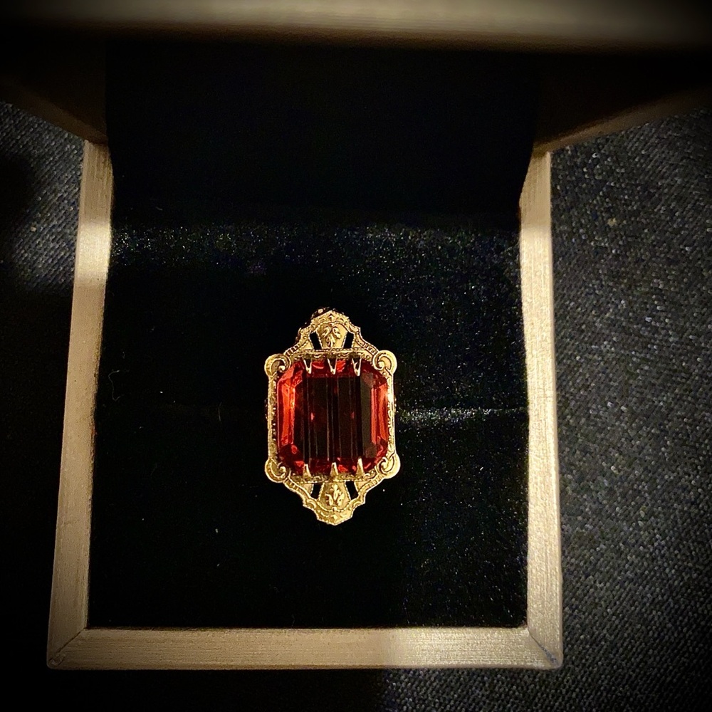 Antique Art Deco Floral Filigree Czech Glass Ring